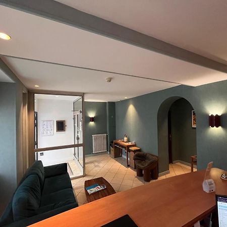 Merryl Hotel Париж Екстериор снимка