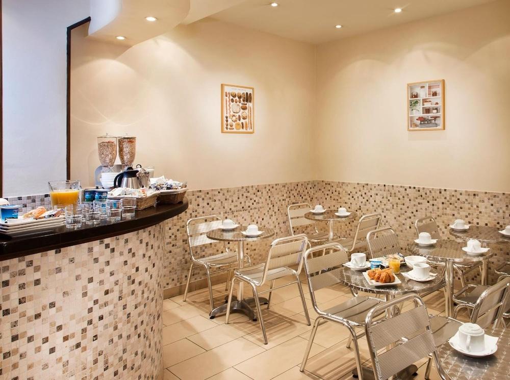 Merryl Hotel Париж Екстериор снимка