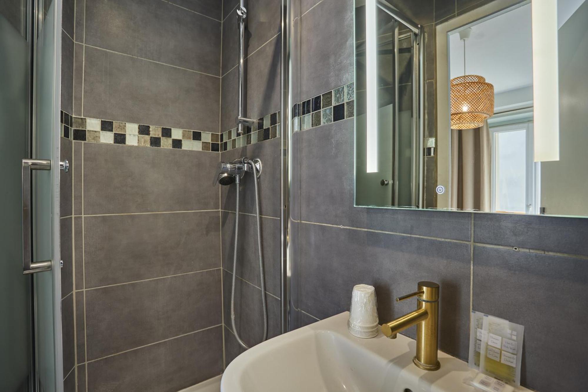 Merryl Hotel Париж Екстериор снимка