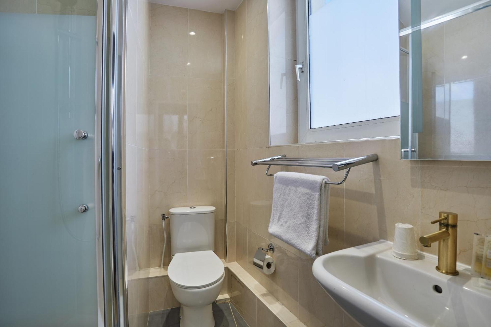 Merryl Hotel Париж Екстериор снимка