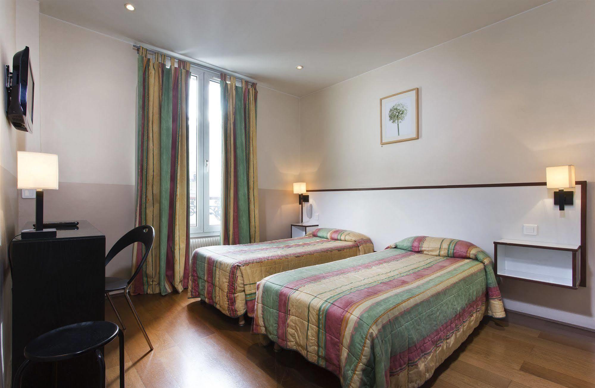 Merryl Hotel Париж Екстериор снимка